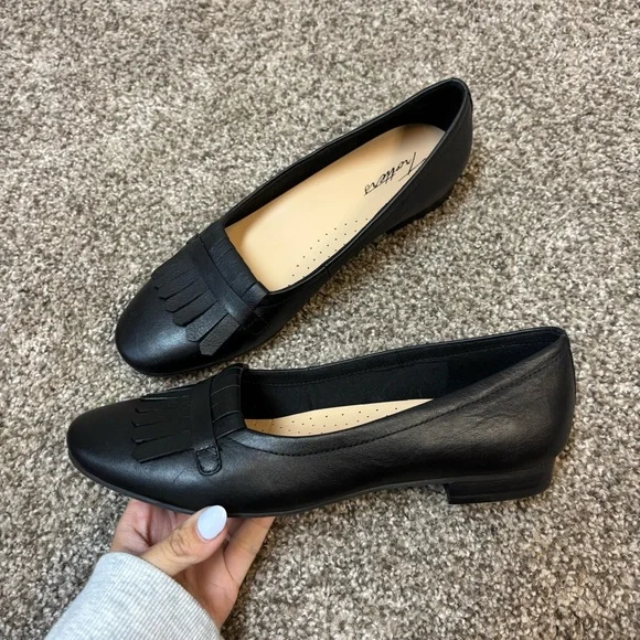 Trotters Greyson Leather Flat Loafers Black Office Wear NEW - Picture 5 of 9